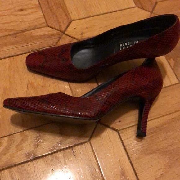 Stuart Weizman Snake print pump - Picture 2 of 7